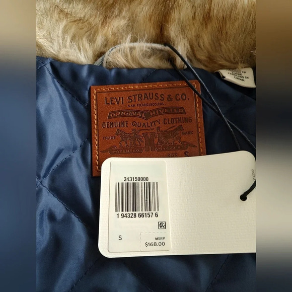 Levi's Furry Fury Faux Fur Oversized Denim Ex Boyfriend Trucker Jacket - Picture 8 of 8